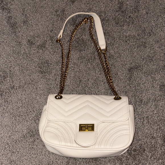 Handbags - Elegant White Heart Quilted Shoulder Bag (also a crossbody)